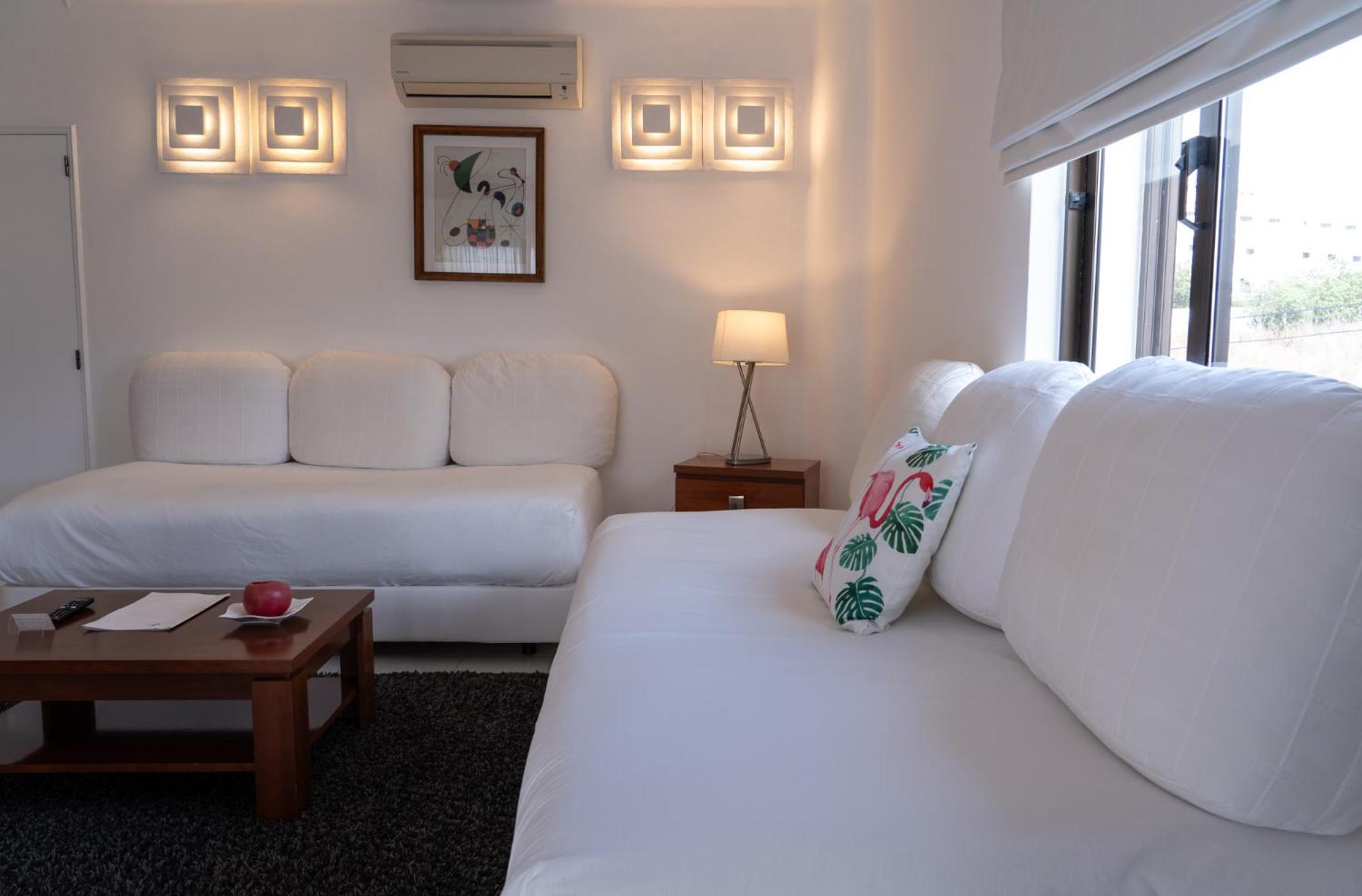 Villa Mar Azul Lagos Exterior photo